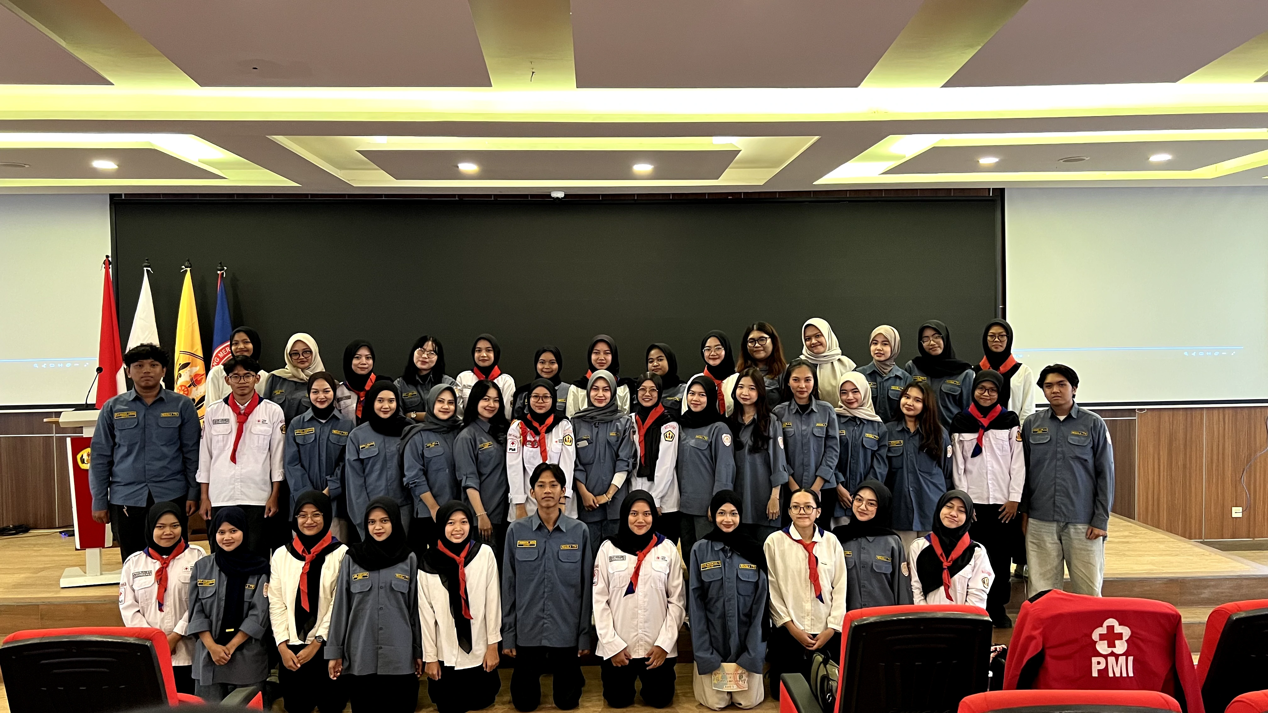 Studi Banding foto 5